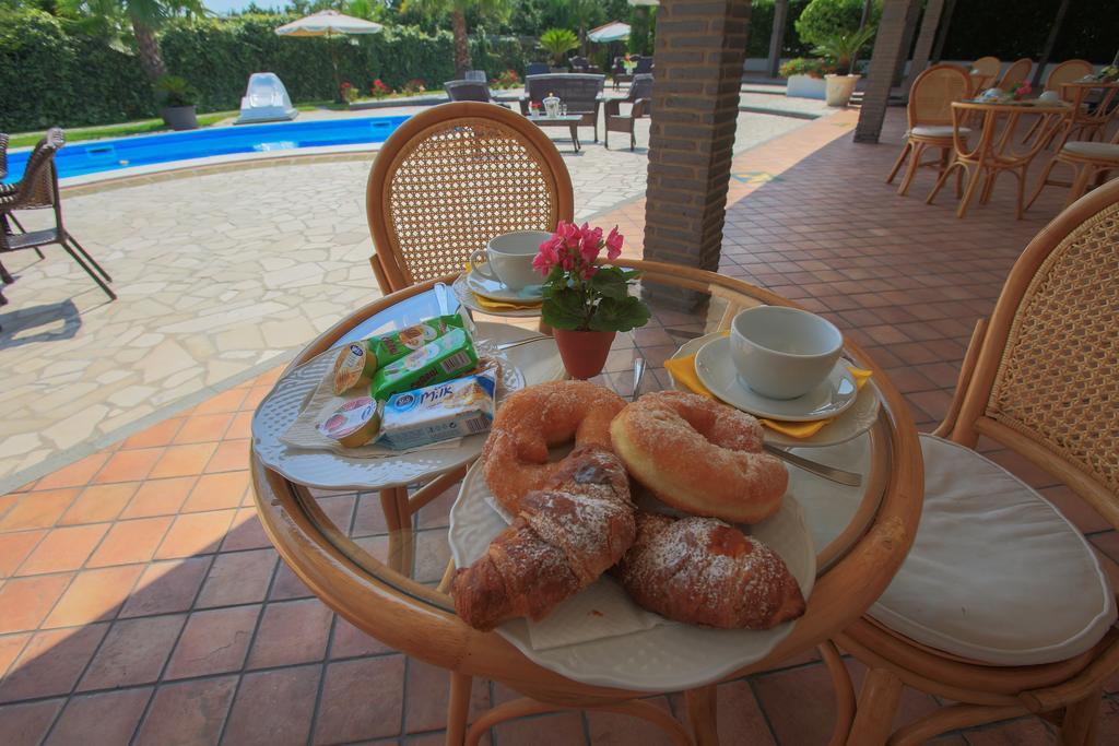 Hotel La Fenice 보스코리알레 외부 사진